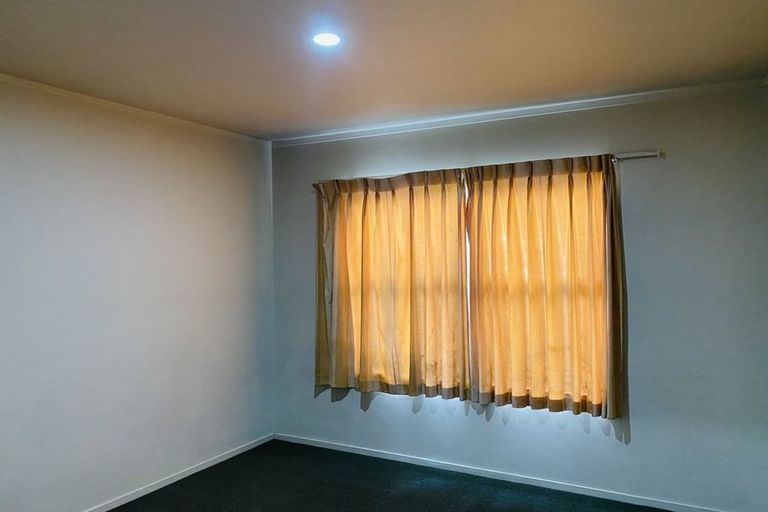 Photo of property in 54b Delta Avenue, New Lynn, Auckland, 0600