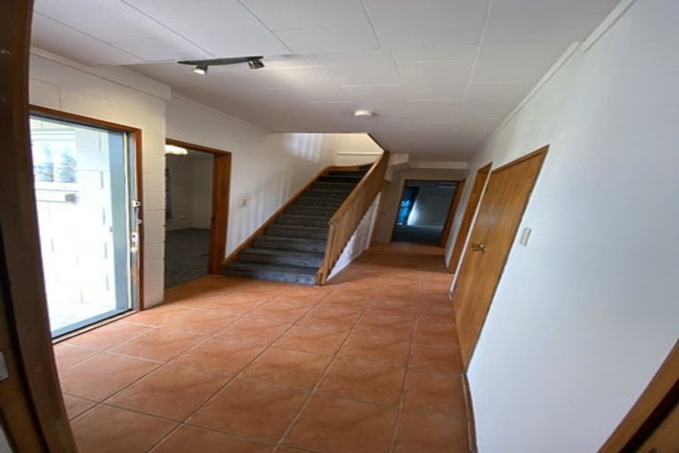 Photo of property in 38d Hetherington Road, Ranui, Auckland, 0612