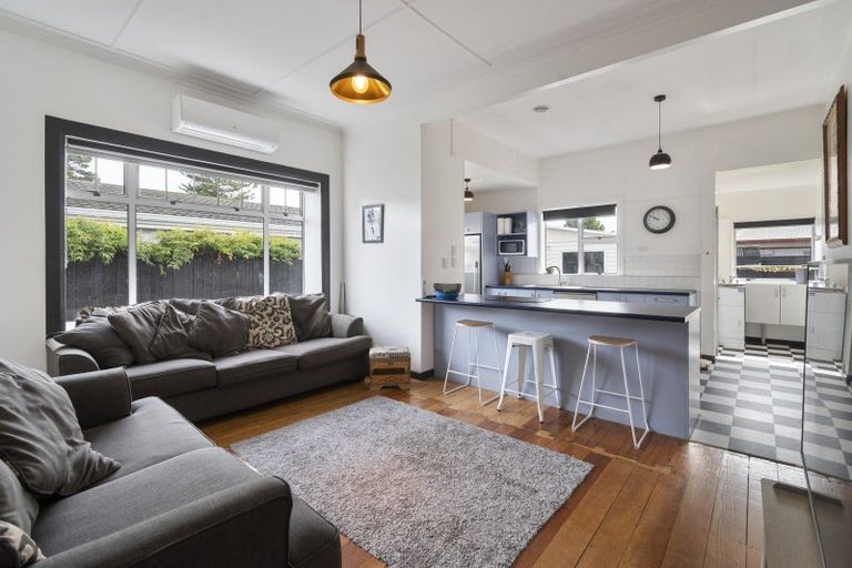 Photo of property in 7 Millar Street, Terrace End, Palmerston North, 4410