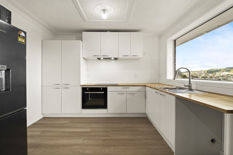 Photo of property in 44 Waldron Crescent, Green Island, Dunedin, 9018