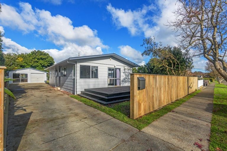 Photo of property in 15 Racecourse Road, Awapuni, Palmerston North, 4412