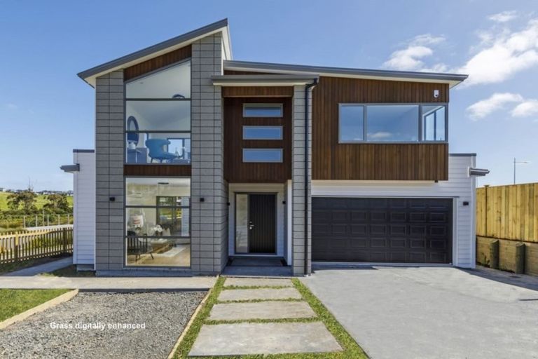 Photo of property in 8 Luff Place, Long Bay, Auckland, 0630