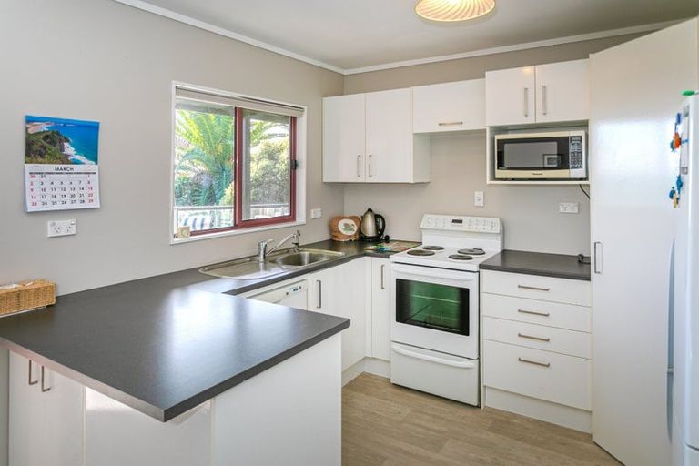 Photo of property in 4e Torehina Heights, Amodeo Bay, Coromandel, 3584