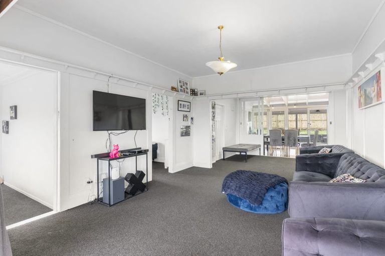 Photo of property in 18 Penton Road, Stanmore Bay, Whangaparaoa, 0932