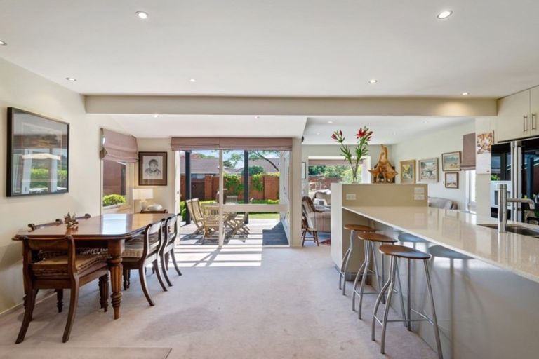 Photo of property in 15 Wadeley Road, Ilam, Christchurch, 8041