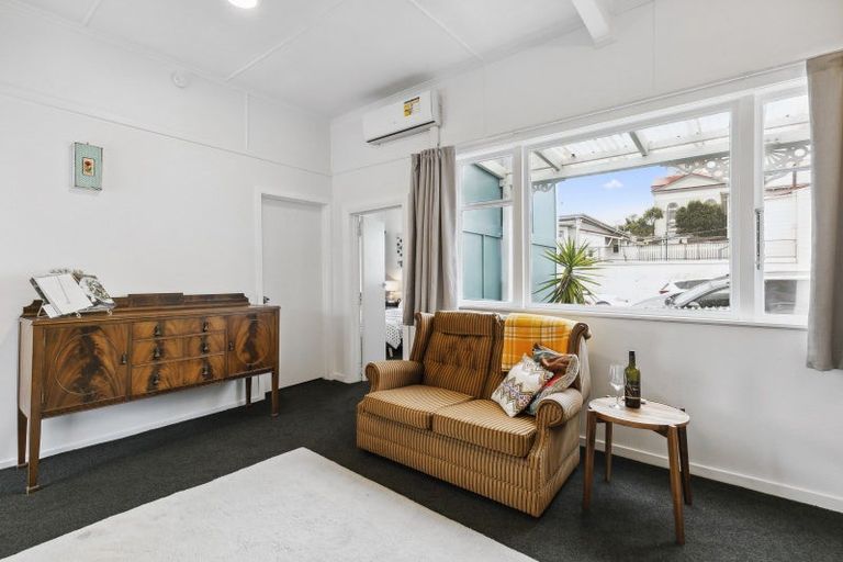 Photo of property in 2 Nikau Street, Newtown, Wellington, 6021