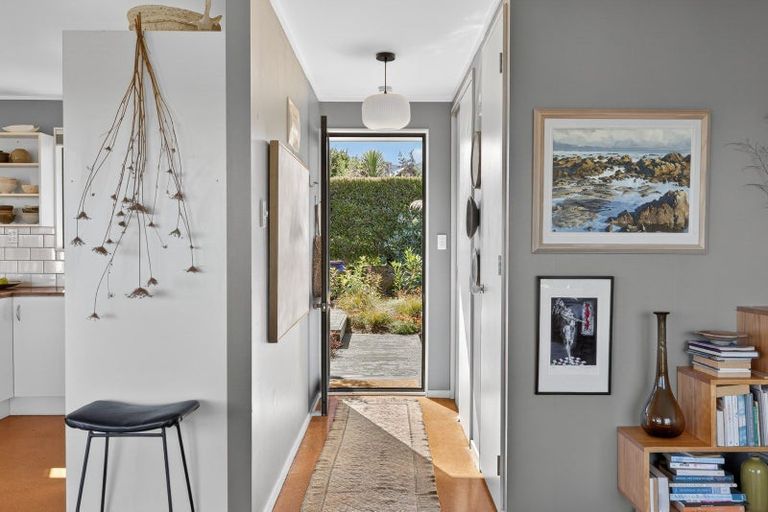 Photo of property in 29 Te Papau Crescent, Diamond Harbour, 8972