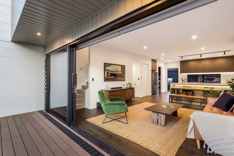 Photo of property in 12 Stockade View Lane, Howick, Auckland, 2014