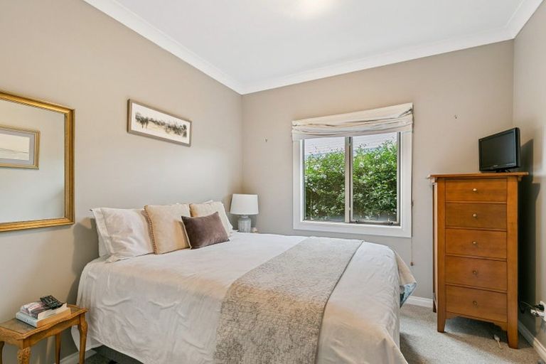 Photo of property in 82 Realm Drive, Paraparaumu, 5032