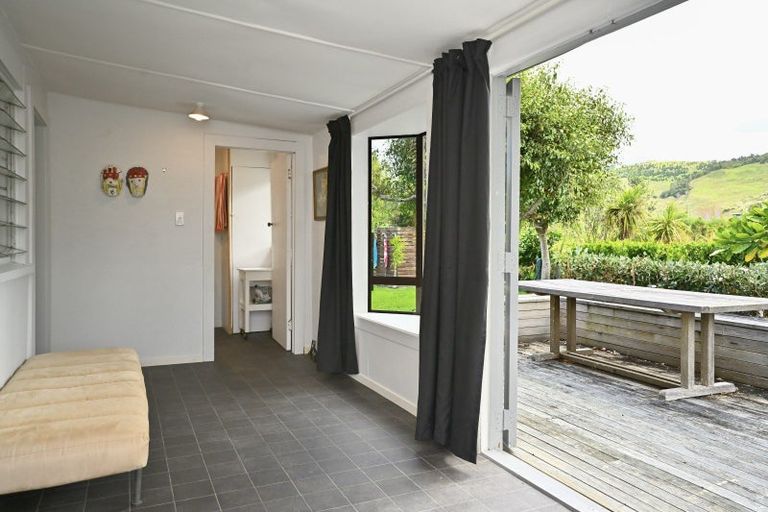 Photo of property in 8 Katrin Place, Mahia, 4198