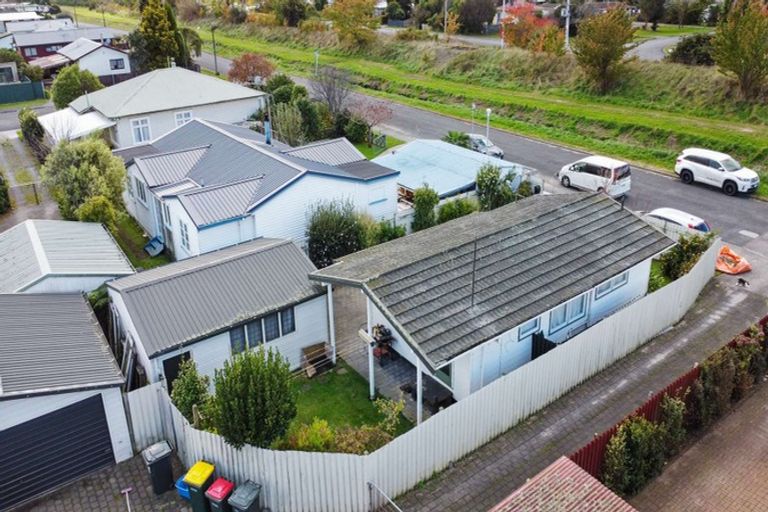 Photo of property in 30 Neil Road, Fairy Springs, Rotorua, 3015