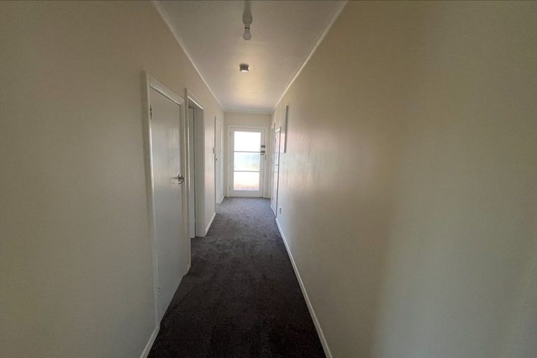 Photo of property in 15a Queenwood Road, Levin, 5510