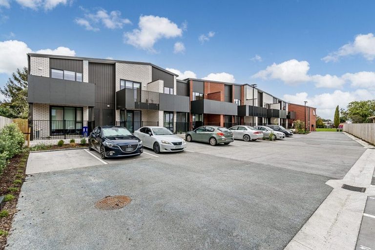 Photo of property in 15/12 Humphreys Place, Mangere, Auckland, 2022