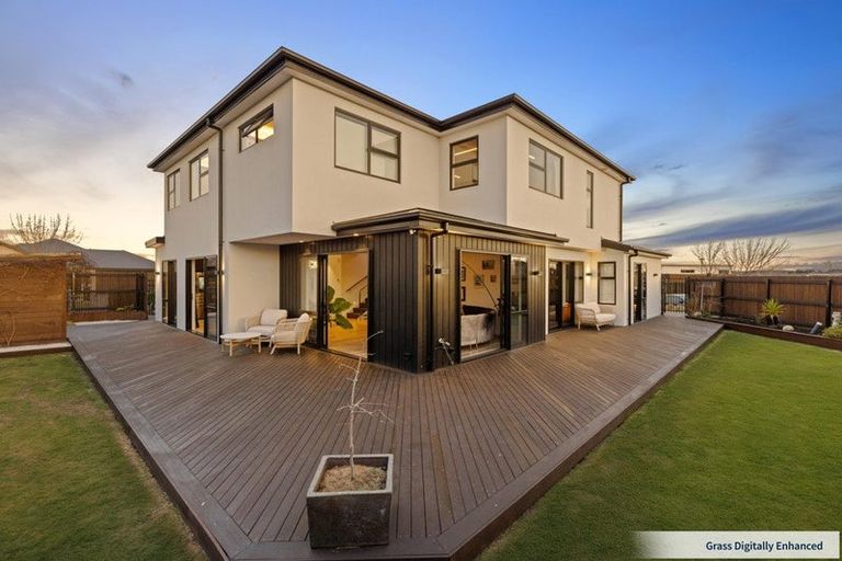 Photo of property in 1 De Surville Way, Pegasus, 7612