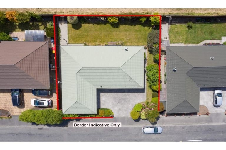 Photo of property in 3 Farquhars Road, Redwood, Christchurch, 8051