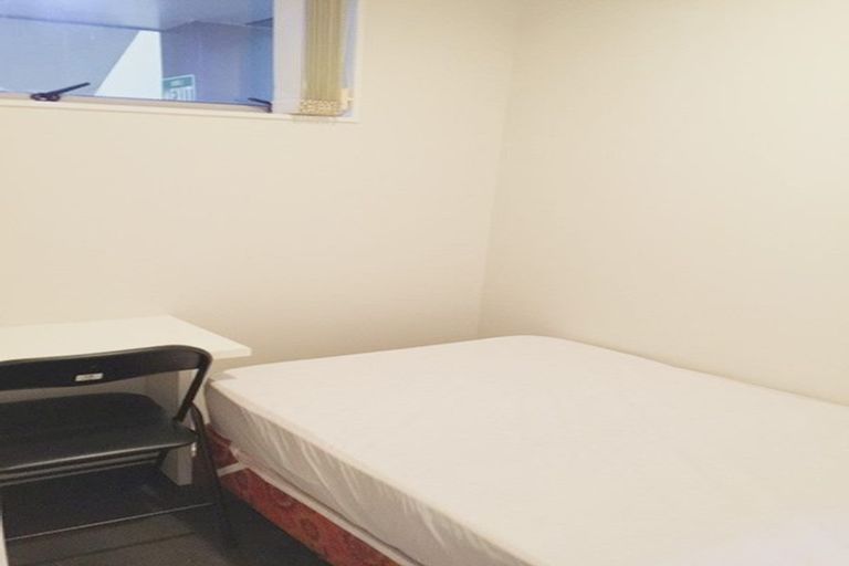 Property details for Harvard On Hobson Apartments, 1a/147 Hobson Street