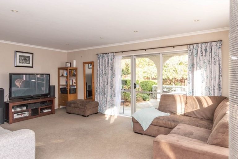 Photo of property in 17 Saturn Crescent, Milson, Palmerston North, 4414