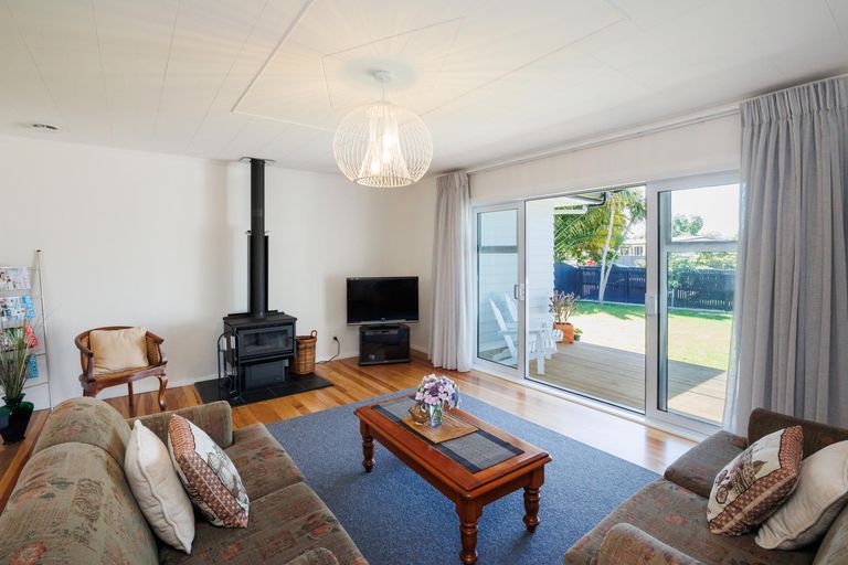 Photo of property in 7 Goodwyn Crescent, Hokowhitu, Palmerston North, 4410