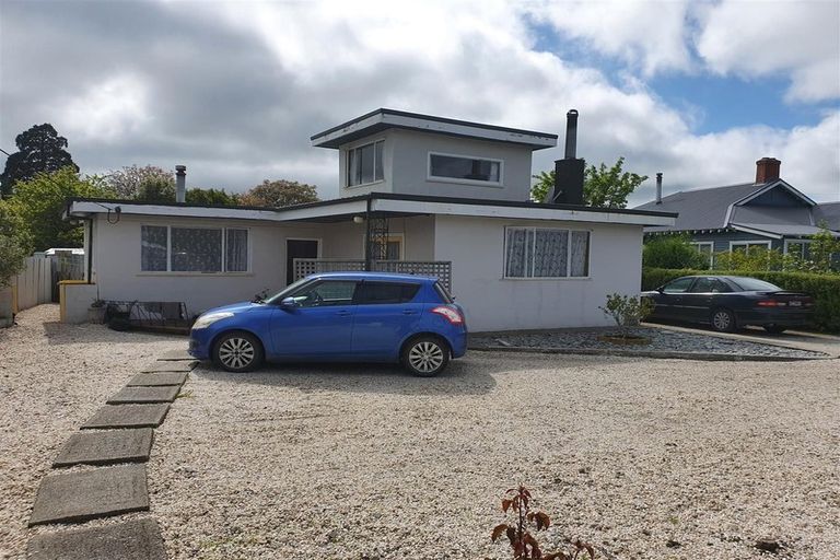 Photo of property in 14 Parsonage Road, Waimate, 7924