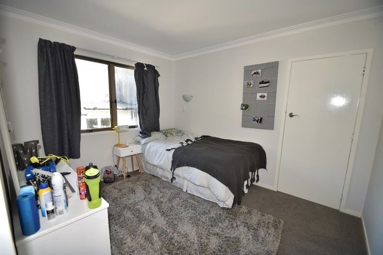 Photo of property in 24 Domain Crescent, Muriwai, Waimauku, 0881