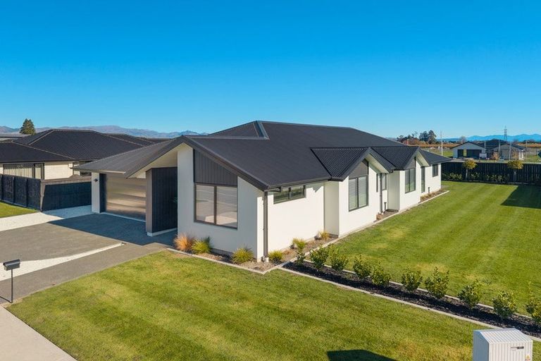 Photo of property in 2 Chapel Close, Springlands, Blenheim, 7201