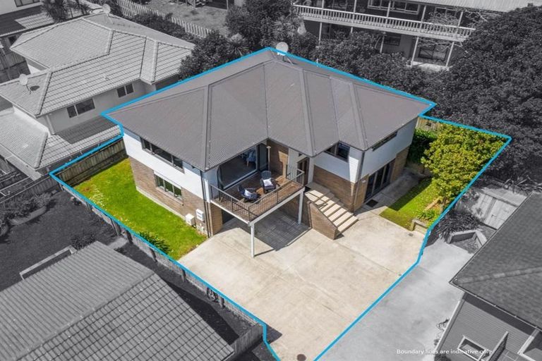 Photo of property in 38b Bay Street, Red Beach, 0932