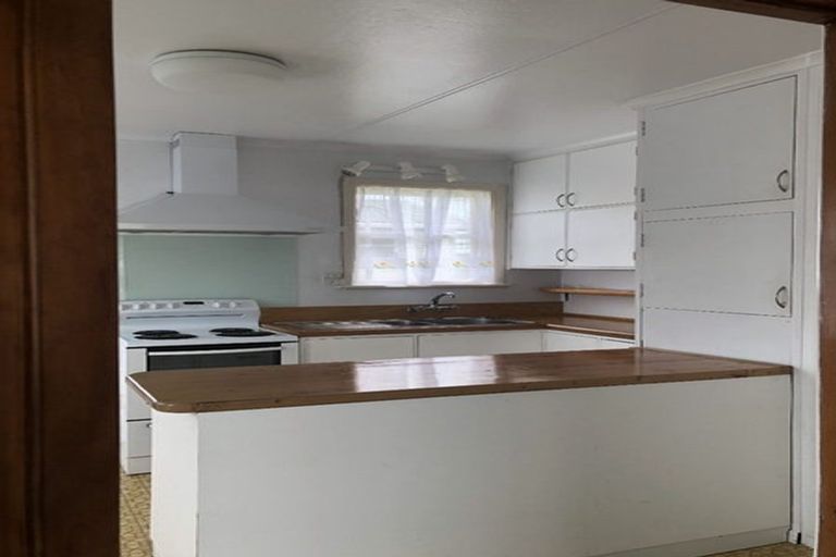 Photo of property in 1 Trafalgar Street, Levin, 5510