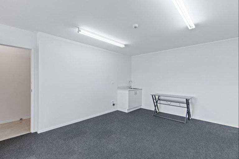 Photo of property in 5/86 Hurlstone Drive, Waiwhakaiho, New Plymouth, 4312