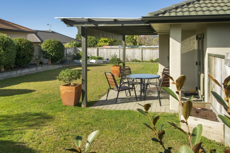 Photo of property in 1 Peregrine Place, Welcome Bay, Tauranga, 3112