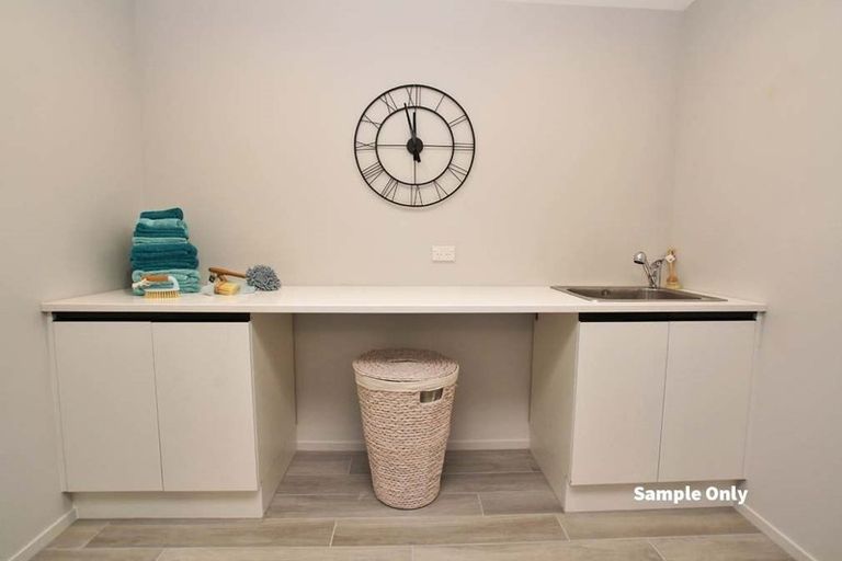 Photo of property in 25b Shrule Place, Huntington, Hamilton, 3210