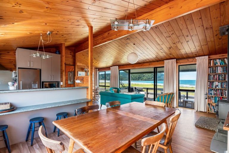 Photo of property in 105 Esplanade Drive, Whangamata, 3620