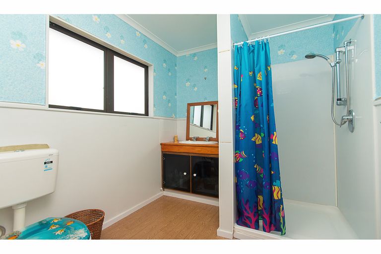 Photo of property in 3a Second Avenue, Glenbrook, Waiuku, 2681