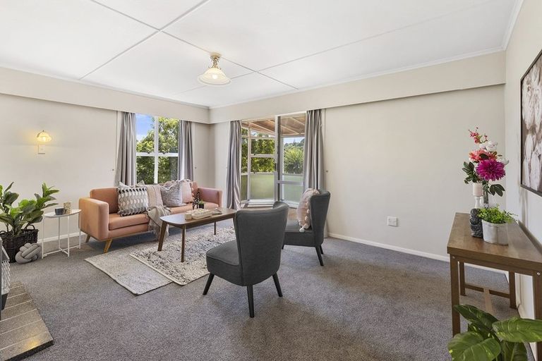 Photo of property in 130 Main Road, Titahi Bay, Porirua, 5022