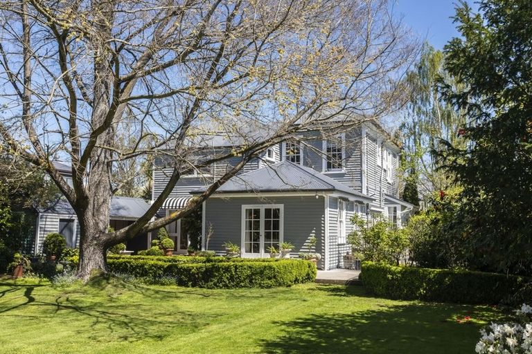 Photo of property in 54 Fendalton Road, Fendalton, Christchurch, 8014