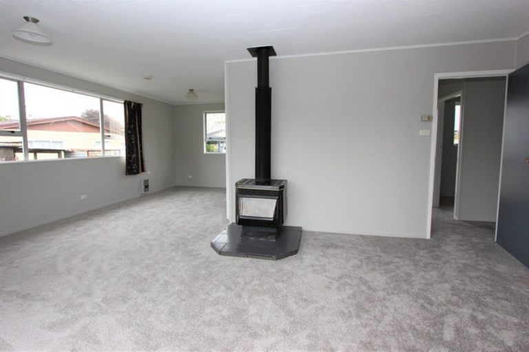 Photo of property in 29 Kowhai Street, Inglewood, 4330