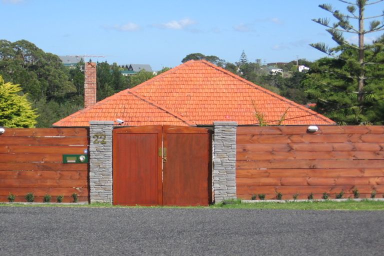 Photo of property in 2/22 Roseberry Avenue, Birkenhead, Auckland, 0626