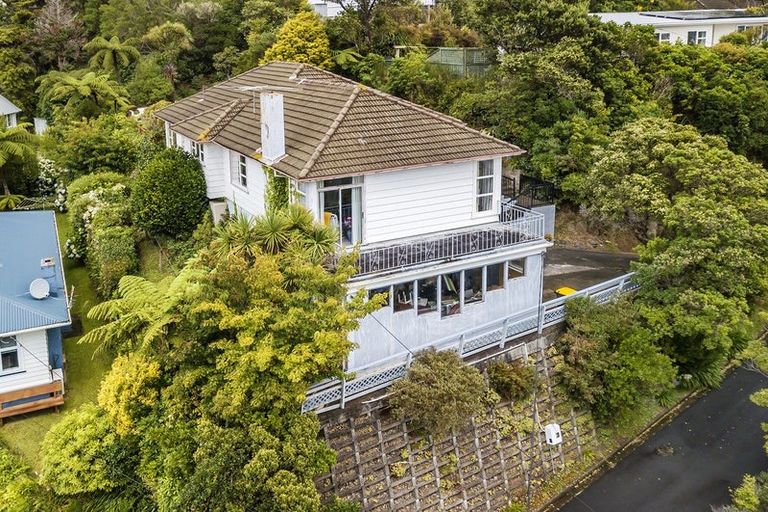 Photo of property in 25 Collier Avenue, Karori, Wellington, 6012