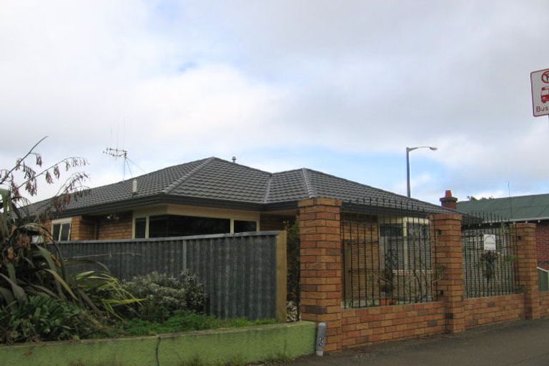 Photo of property in 426 Featherston Street, Palmerston North, 4414