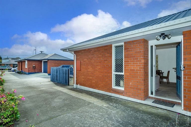 Photo of property in 2/105 Beresford Street, New Brighton, Christchurch, 8061
