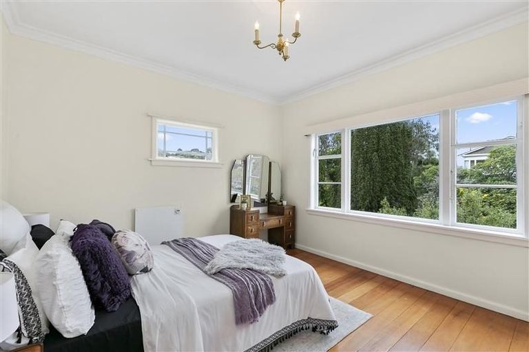 Photo of property in 18a Richmond Avenue, Northcote Point, Auckland, 0627