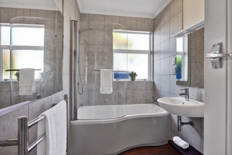 Photo of property in 11 George Street, Lower Vogeltown, New Plymouth, 4310