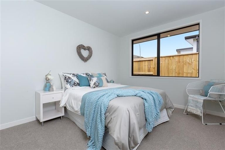 Photo of property in 33 Awataha Crescent, Pyes Pa, Tauranga, 3110