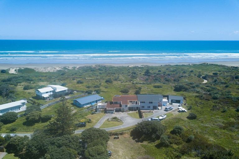 Photo of property in 2/512 West Coast Road, Waipapakauri, Awanui, 0486