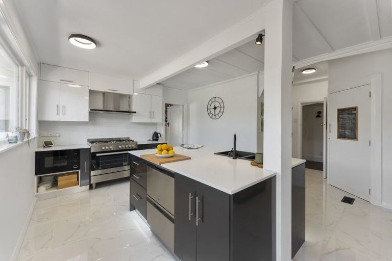 Photo of property in 4 Puriri Street, Woburn, Lower Hutt, 5010