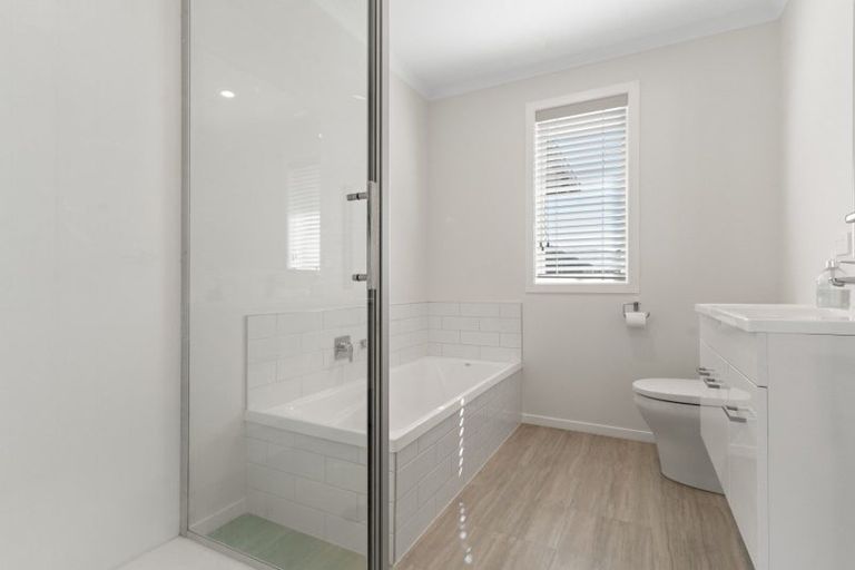 Photo of property in 2 Stoneleigh Drive, Solway, Masterton, 5810