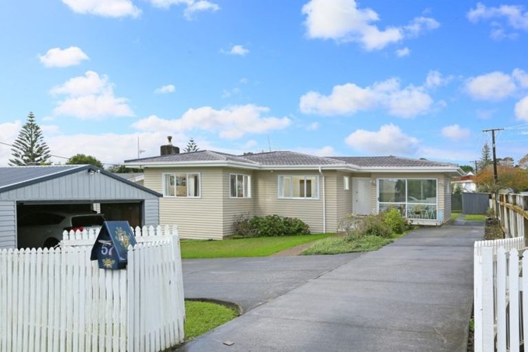 Photo of property in 57 Mcleod Road, Te Atatu South, Auckland, 0610