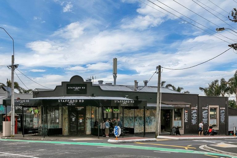 Photo of property in 1/4 Denby Lane, Northcote Point, Auckland, 0627