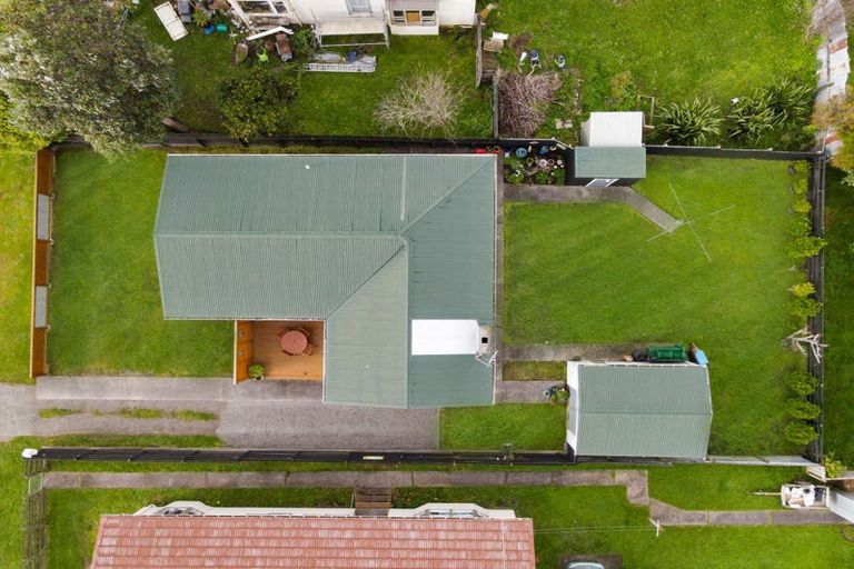 Photo of property in 13 Russell Street, Marton, 4710