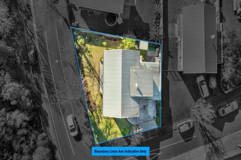 Photo of property in 7 Newfound Way, Glen Eden, Auckland, 0602