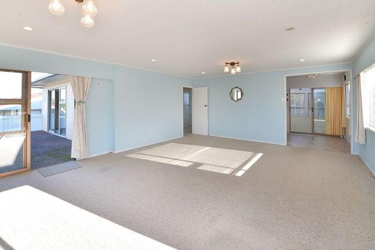 Photo of property in 33 Kawau View Road, Snells Beach, 0920
